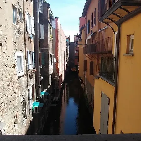 Il Canale Otel Bolonya